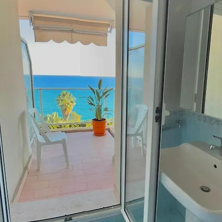 Beautiful Sea View Near Monaco Apartment