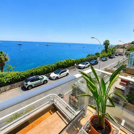아파트 Beautiful Sea View Near Monaco *